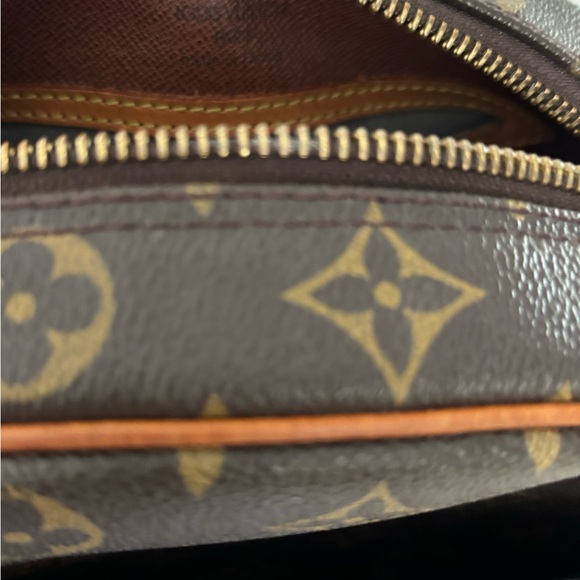 Louis Vuitton Bloise Monogram - Picture 9 of 15